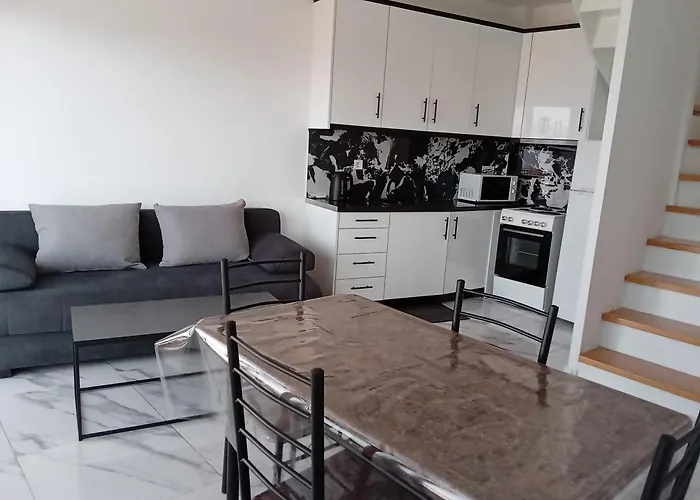 Petros House 3